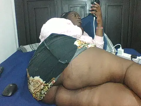 SexyTirries13 webcam