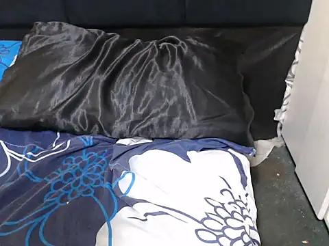 SweetHotBabby18 webcam