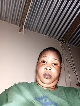 OCEANSQUITERXXX webcam