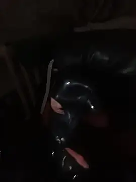 rubberfetischem - RubberFetischem's free webcam - UK Sex Cams