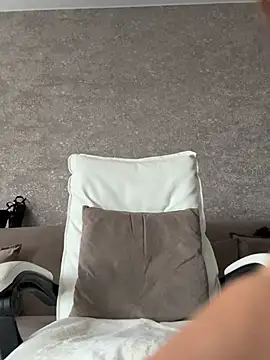 LillySquirtShot webcam