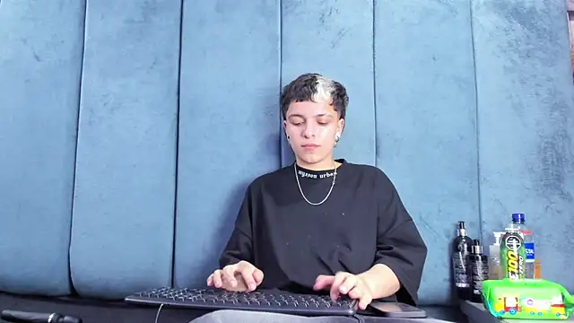 Megan_Thompson_ webcam