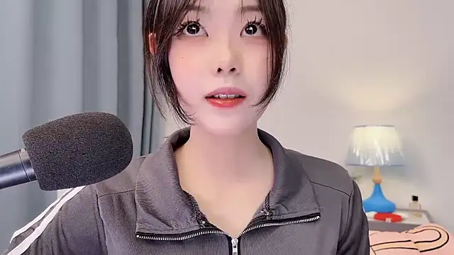 美女smalldaisy在线直播