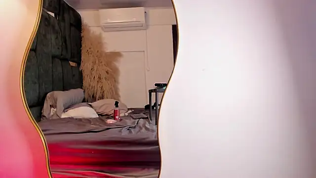 AliciaWhite_nt webcam