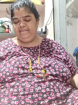 tamilthanushri webcam