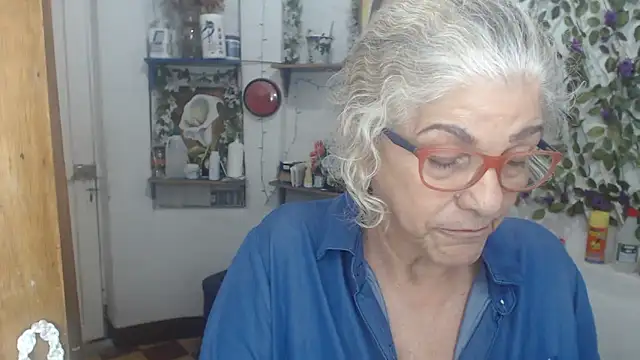 FunnyGrandma webcam