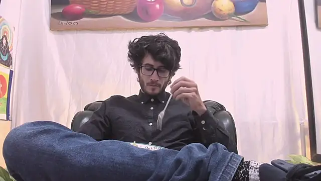 Loggan_donnelly webcam