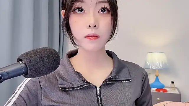 smalldaisy live sex cam