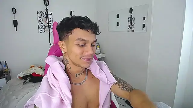 Leonard_Price webcam