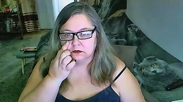 sex2 (F mature) - naked, squirt