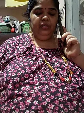 tamilthanushri webcam