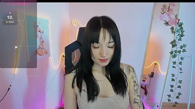 AliceeinWonderlanddd webcam