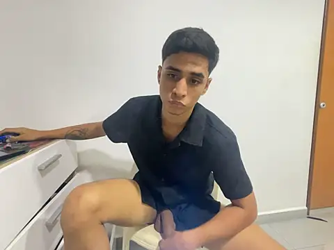 Max_TheHorseDick's live cam