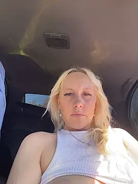 merlindave (F young) - Finger ass/naked🤪🤪