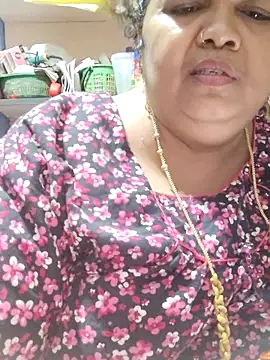 tamilthanushri webcam