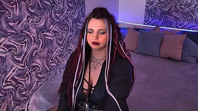 Miss_Maya_Mils webcam