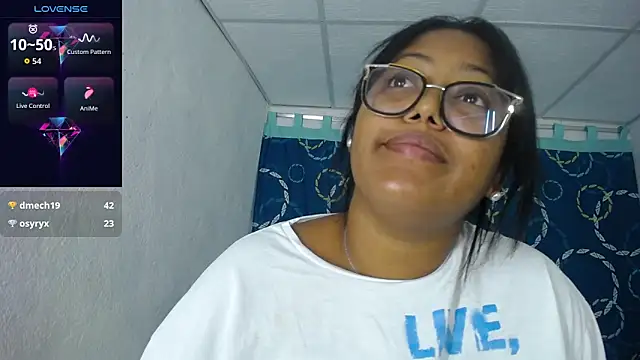 miajoseph_ webcam