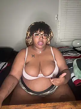 Chocolatebunnyxx96 webcam