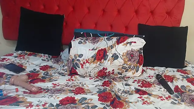 CrystalMelaninXX webcam