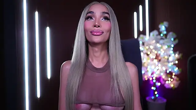 xxforyoureyesonlyxx webcam