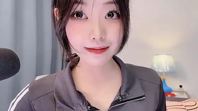 美女smalldaisy在线直播