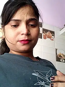 jaan-heart (F young) - Boobs show