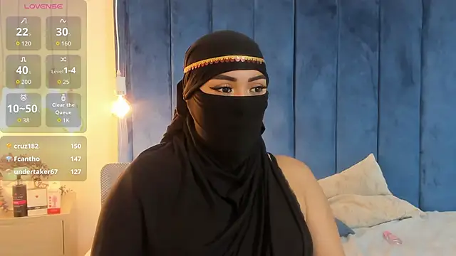 fatimarab__ (F teen) - SHOW ASS+ OIL ASS +PLUG IN ASS