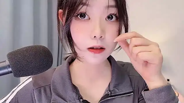 美女smalldaisy在线直播