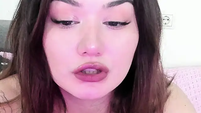 dark_moni - Dark_Moni's free webcam - UK Sex Cams