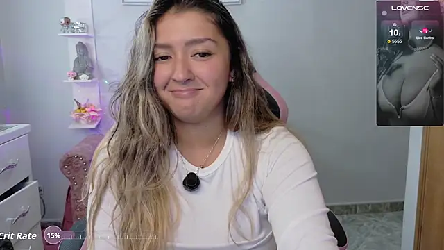 Melannyy_ Stripchat cam model