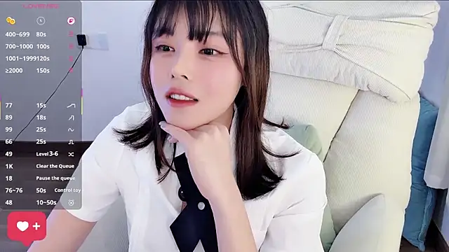 美女peachy_kiss在线直播