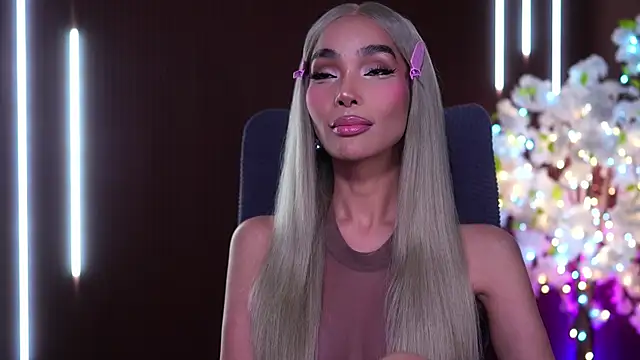 xxforyoureyesonlyxx webcam