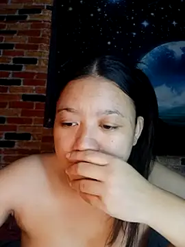 Webcam Model (Urchanel)  is live.Free join now!