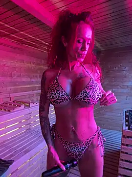 hotmilfhamburg1 (F milf) - Titten einölen + Cum Countdown 10-1