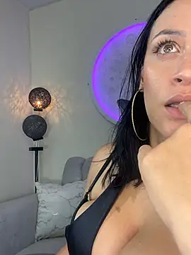 AvaAngel69 webcam
