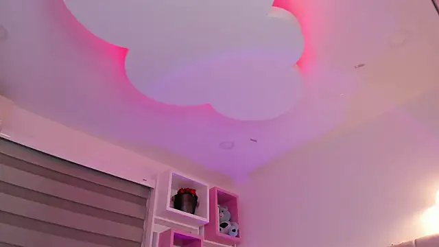 MiiaParker6972 webcam