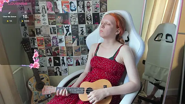 NikolFlostt live sex cam