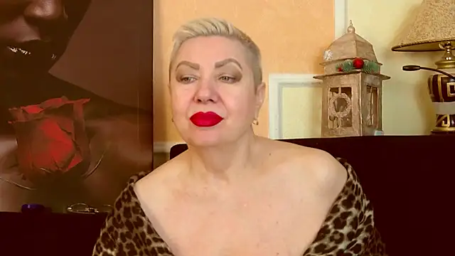 ladyposh - LadyPosh's free webcam - UK Sex Cams