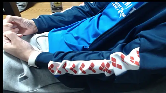 Yasu2000 live sex cam