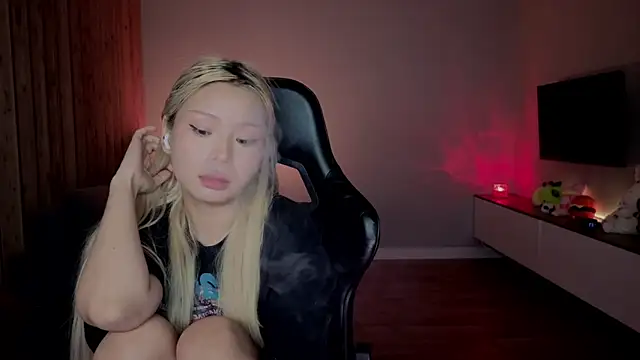 RileyMee live sex cam