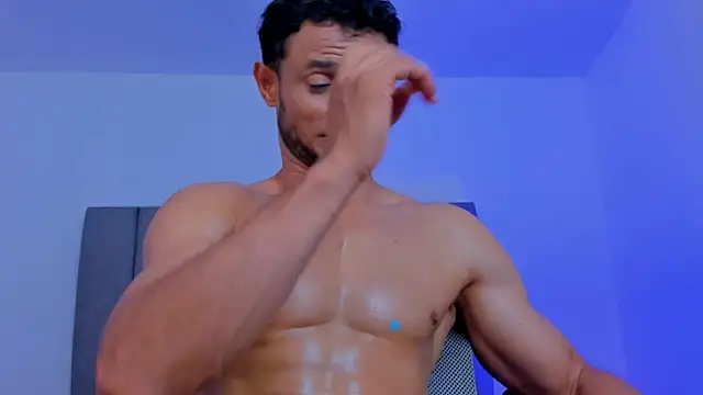 Adonys_Lewis_ webcam