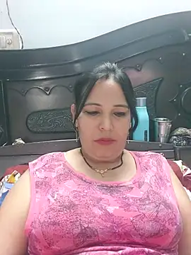Poojabhabi101 webcam
