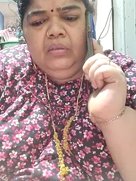 tamilthanushri webcam