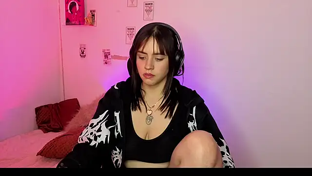 emily_lindey - Emily_Lindey's free webcam - UK Sex Cams