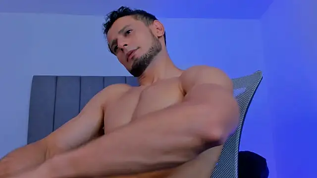 Adonys_Lewis_ webcam