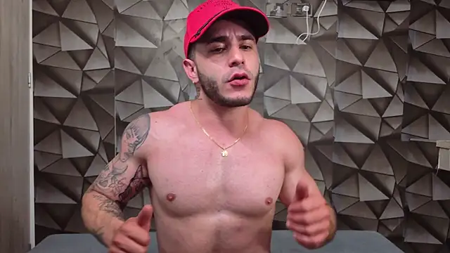 Latino_stud4u webcam