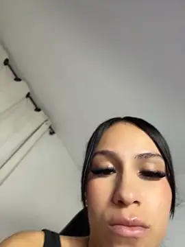 Miaa_love6969 webcam