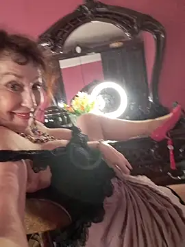 GypsyEsmeralda live sex cam