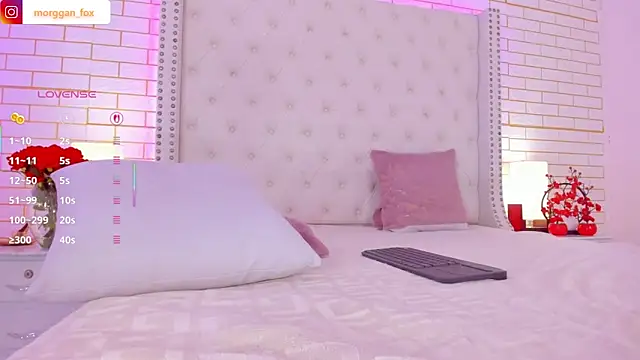 Morggan_Fox_ webcam
