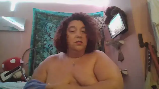 lil-gemini-hippy webcam